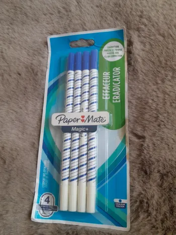 Lot de 4 stylos effaçable - Neuf - Paper Mate
