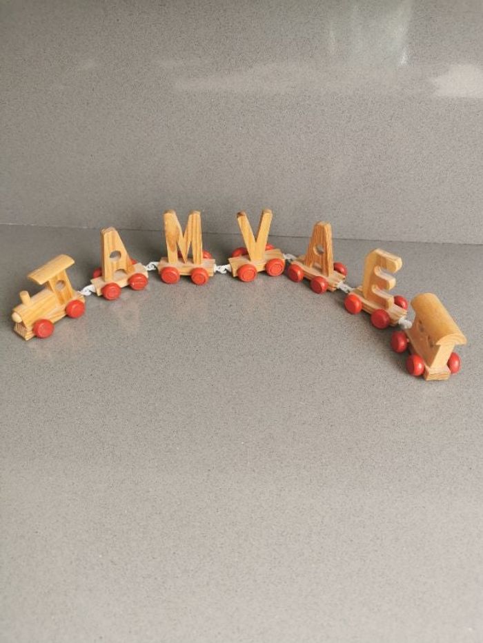 Train en bois