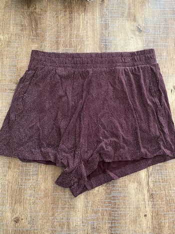 Short léger taille 36 H&M