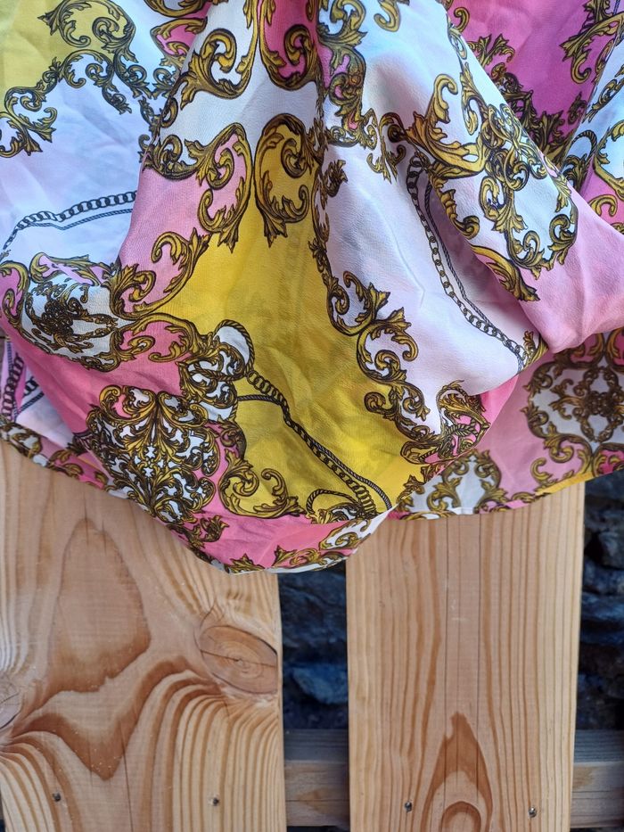 Joli top court en soie rose imprimé doré Victoria's Secret - photo numéro 5