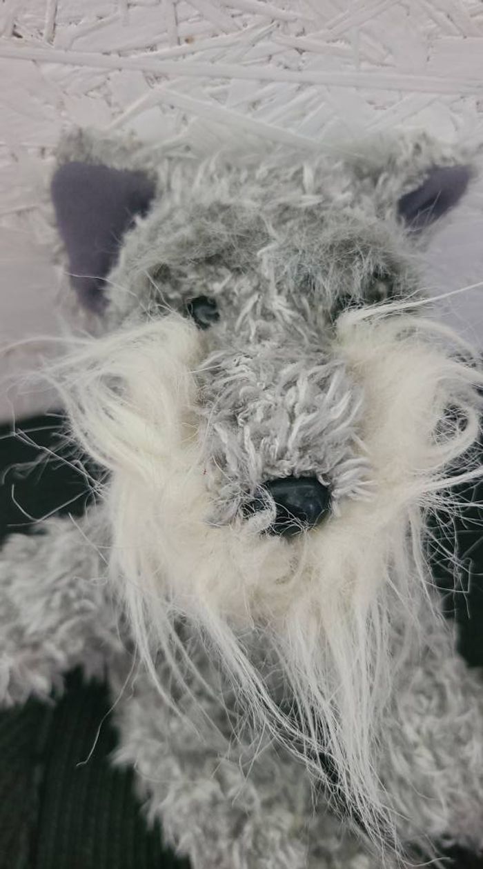 Peluche RUSS Schnauzer Puppy Russ Berrie & Co "Toby"