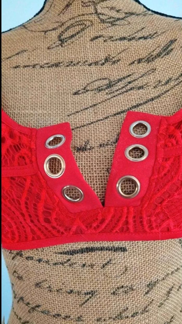 Petit  haut  rouge  femme  taille s/m - photo numéro 3