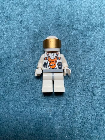 Minifigurine lego Space Mars Mission Astronaut with Helmet and Cheek Lines and Backpack