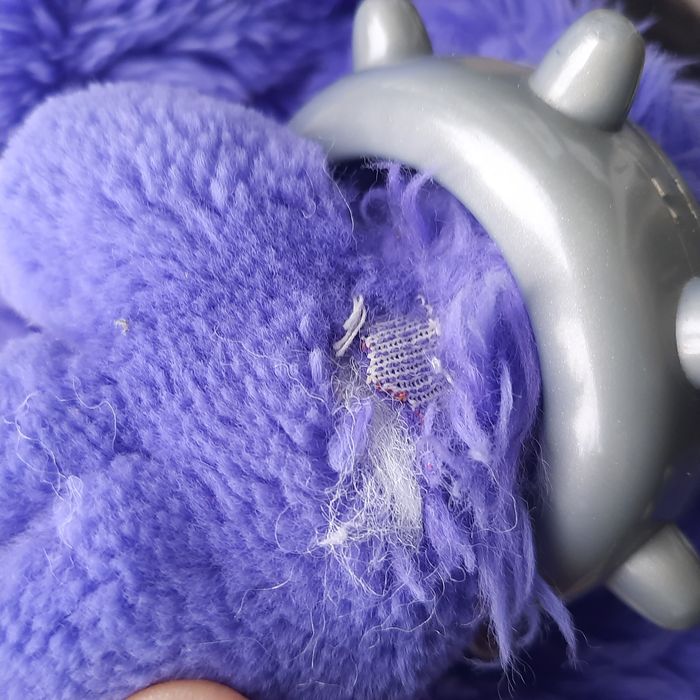 Peluche parlante My Pet Monster 2001 – Fonctionne en français – Collector avec menottes - photo numéro 9