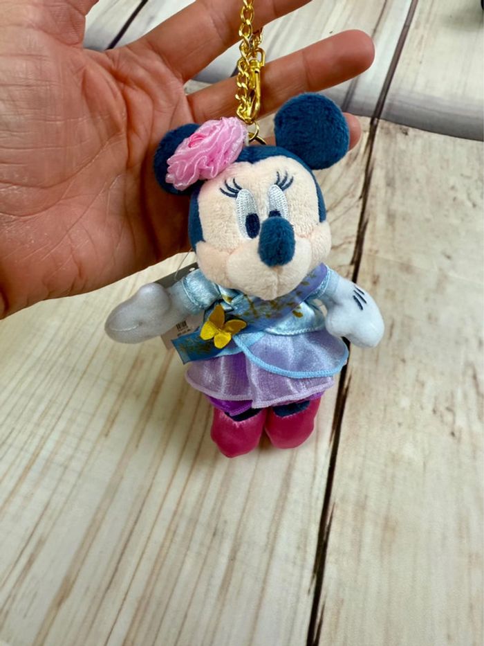 Peluches collector Disney Mickey & Minnie Fantasy Springs Hôtel - photo numéro 17