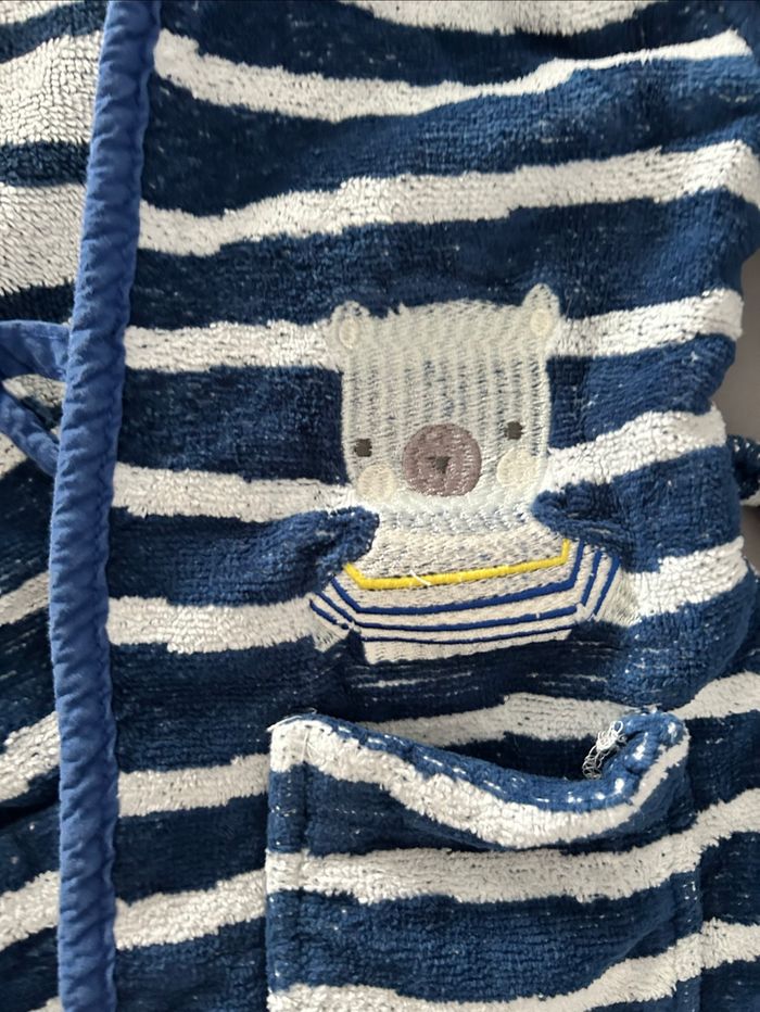 Peignoir de bain rayé bleu et blanc ourson brodé Vertbaudet 80cm - photo numéro 2