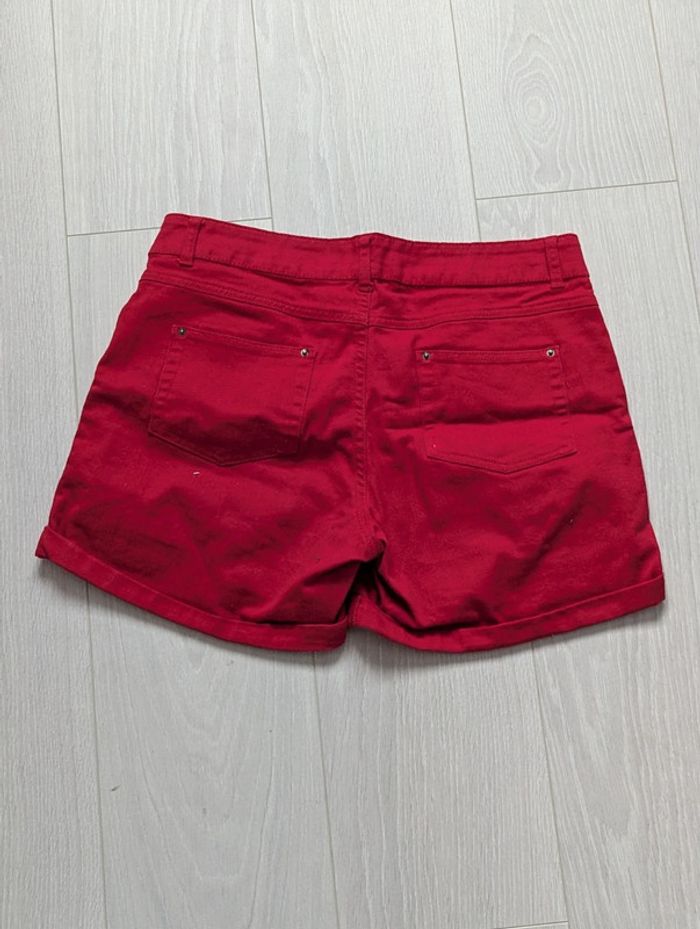 Short femme rouge 38 - photo numéro 2
