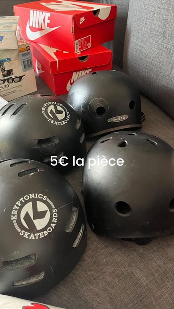 Lot de 4 casque 10€ , 5€ par pièce