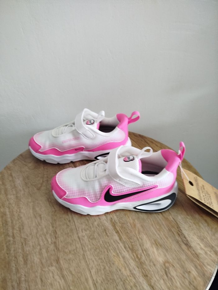 Baskets Nike T 29.5 - photo numéro 3