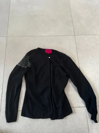 Gilet noir adorable créature, taille M, très bon état