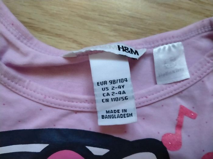 Tee shirt rose. Filles. Hello Kitty. Taille 2 4 ans - photo numéro 5