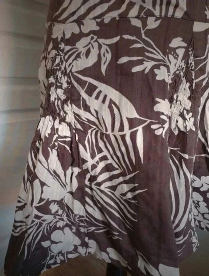 Robe fleurie marron et beige Camaïeu taille 38 - photo numéro 6