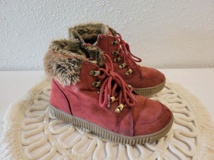 *A Donner dans un lot*   Bottines fille 👧 31 - photo numéro 2