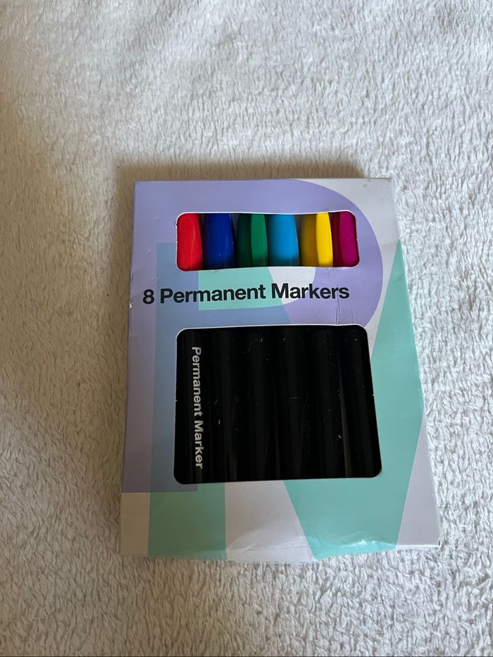 Lot de 8 marqueurs permanents Neufs - photo numéro 2