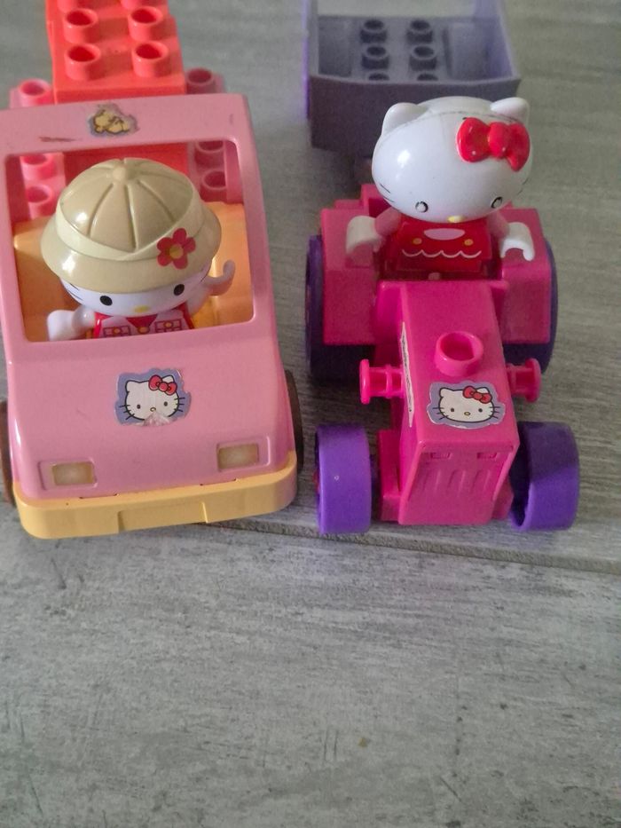 Tracteur et voiture Hello Kitty LEGO DUPLO - photo numéro 3