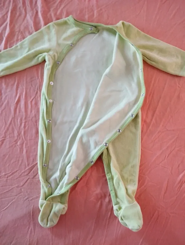 * Pyjama chaud vert pomme Le Roi des bisous c'est Maman T6M Grain de blé - photo numéro 3