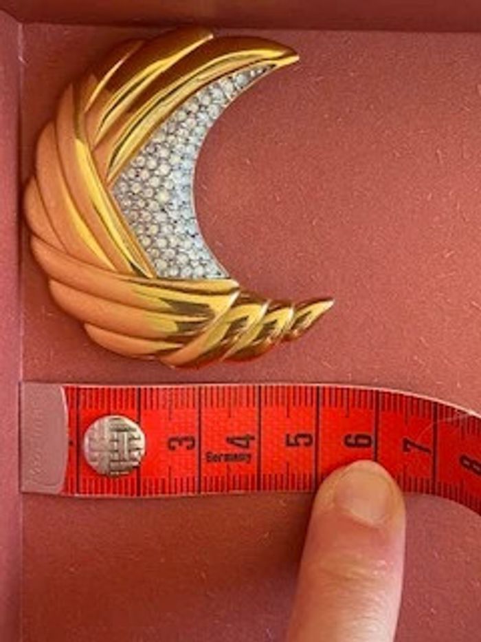 Broche vintage lune en métal doré et strass argenté - photo numéro 10