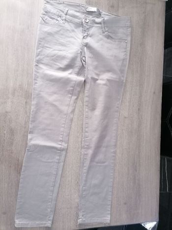 Jean gris clair Stradivarius taille 42