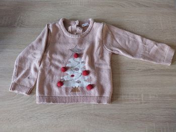 Pull rose sapin de Noël