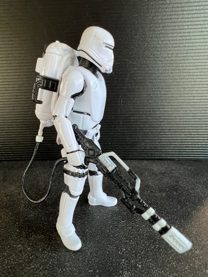 Flametrooper du Premier Ordre - Figurine Star Wars 10cm - photo numéro 3