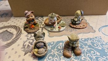 Lot de 5 figurines chats