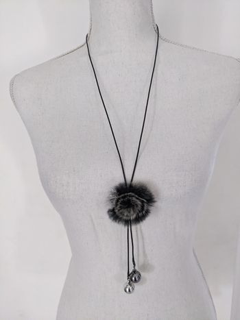 Collier sautoir noir