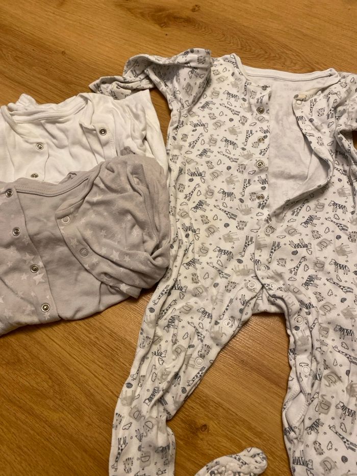 Lot pyjama - photo numéro 2