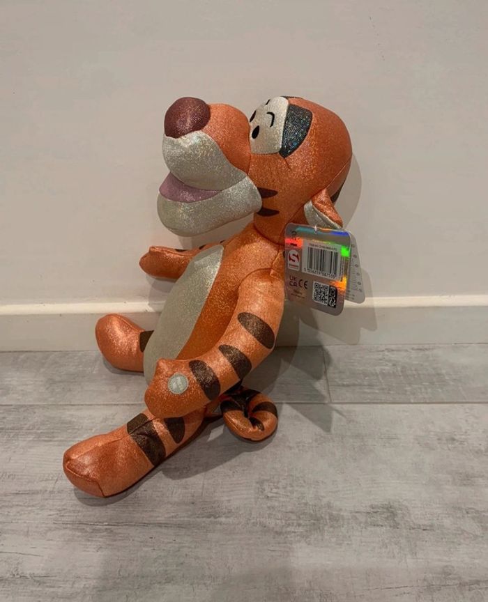 Peluche Disney Tigrou sonore 100 ans. Neuve - photo numéro 2