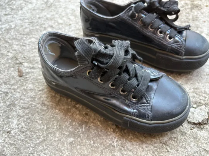 Chaussures fille taille 28 - photo numéro 2