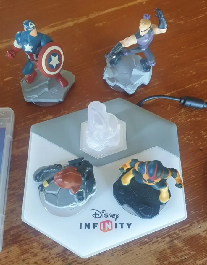 Disney Infinity Marvel PS3 - play without limits 2.0 - photo numéro 2