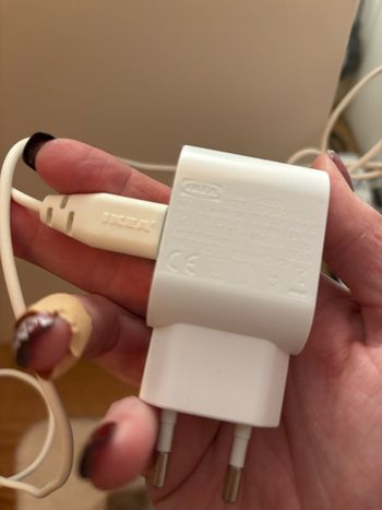 Chargeur induction IKEA pour téléphone 