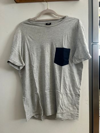 Tee shirt H&M taille M gris bleu