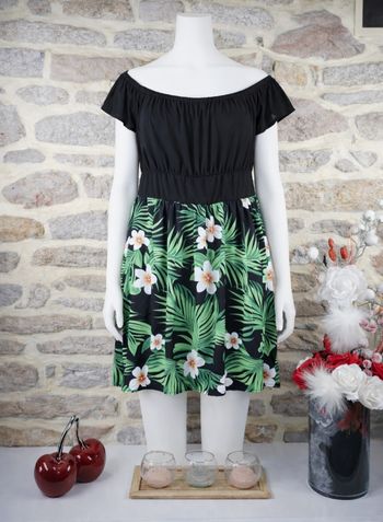 Robe nuit exotique noire et multicolore Femme taille 52 marque Asos 🪷 