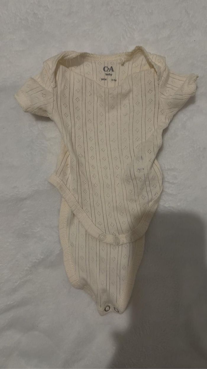 Vêtements filles  pour 1/3/6 mois - photo numéro 8