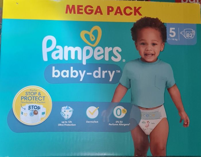 Couches pampers taille 5