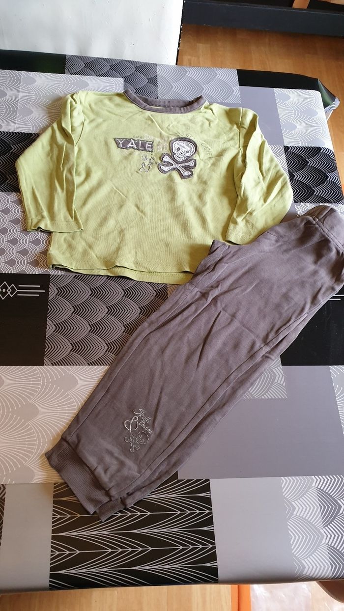 Pyjama deux pièces taille 3ans orchestra