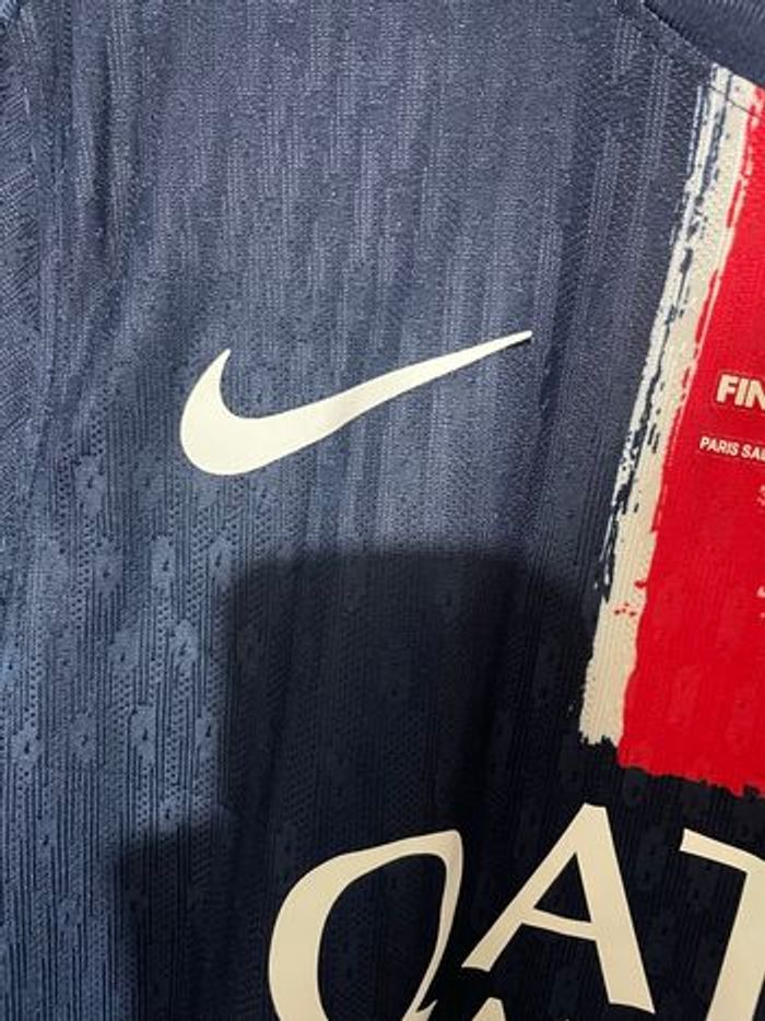 Maillot de foot psg - photo numéro 3