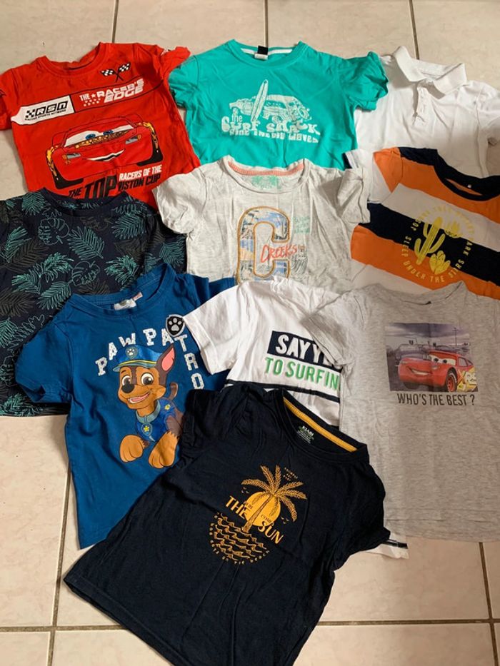 9 T-shirts 1 polo 4ans - photo numéro 2