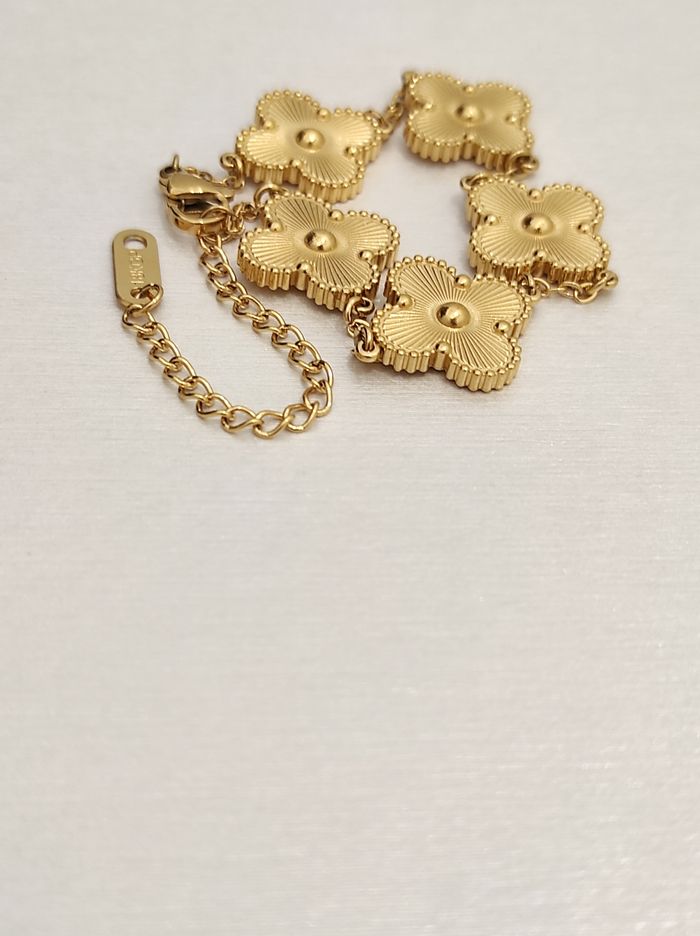 Bracelet tréfle à quatre feuilles plaqué or 18carats - photo numéro 7