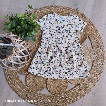 🌼 Robe d’été fleurie – 5 ans / 110 cm – Petit Bateau – Très bon état