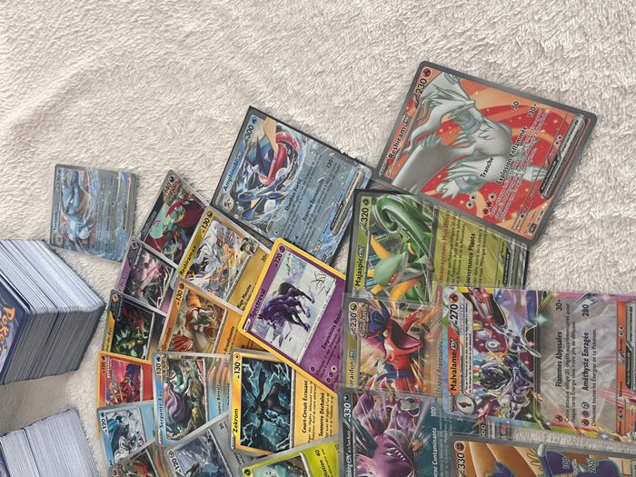Coffret "Maître Dresseur" : Le Pack Ultime (66 Cartes + Pokébox) - photo numéro 5
