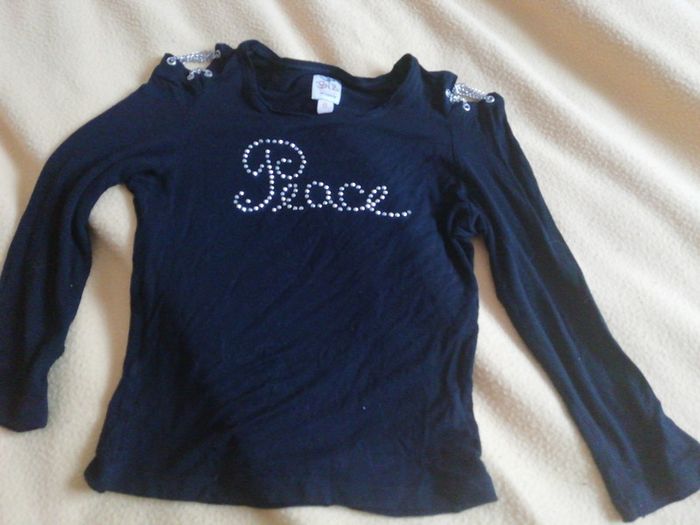 Tee-shirt strass épaules dénudées