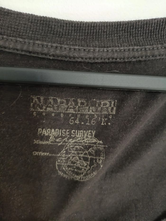 T-shirt marron foncé logo Napapijri - photo numéro 3