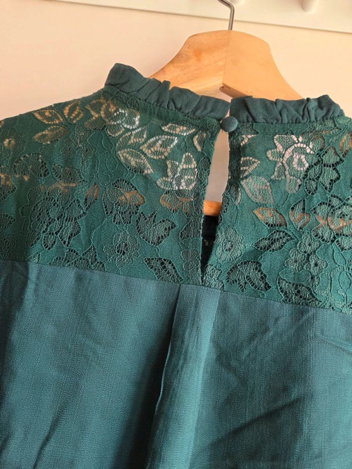 Blouse vert sapin majolica neuve avec dentelle - Taille L - photo numéro 9