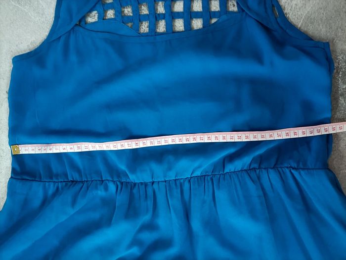 Robe avec perle - photo numéro 3