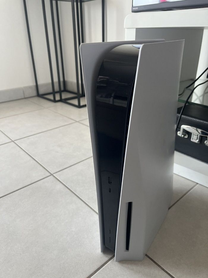 PlayStation 5 - photo numéro 2