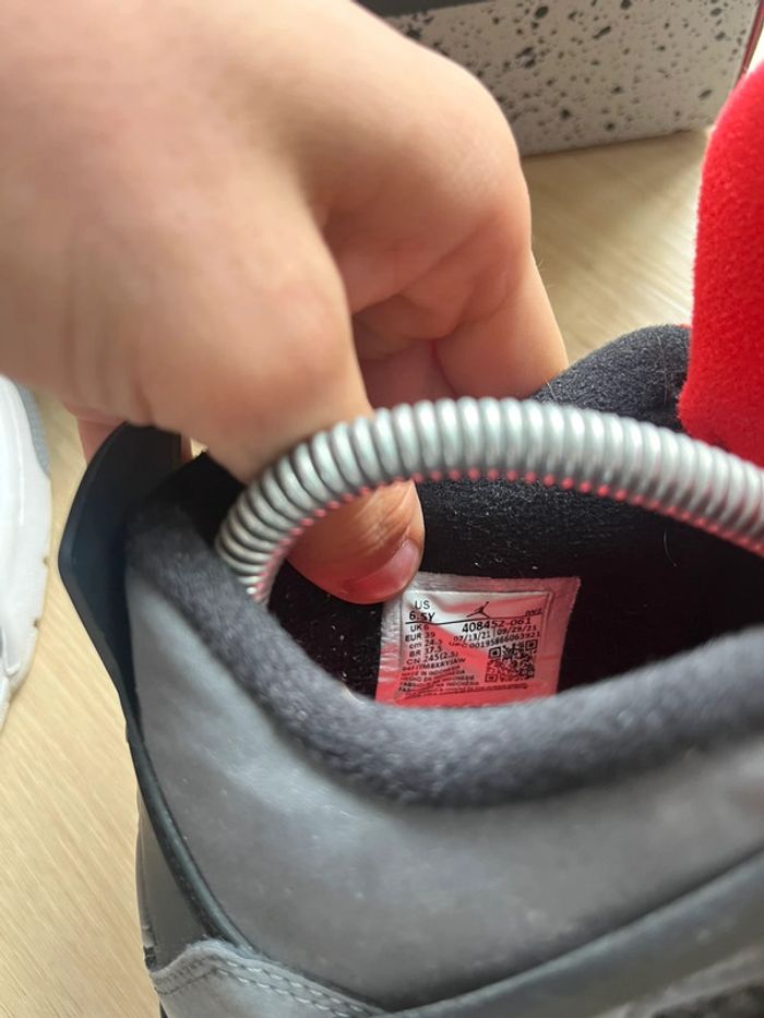 Air Jordan 4 Retro Infrared 39 - photo numéro 6