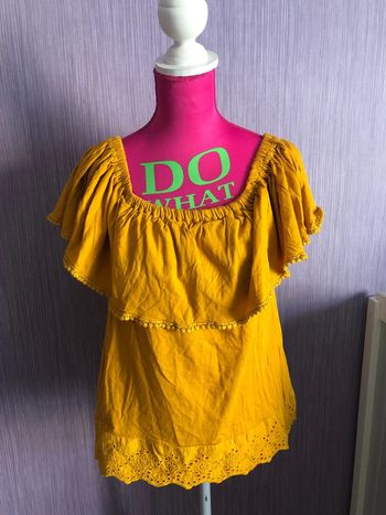 Top épaule dénudée