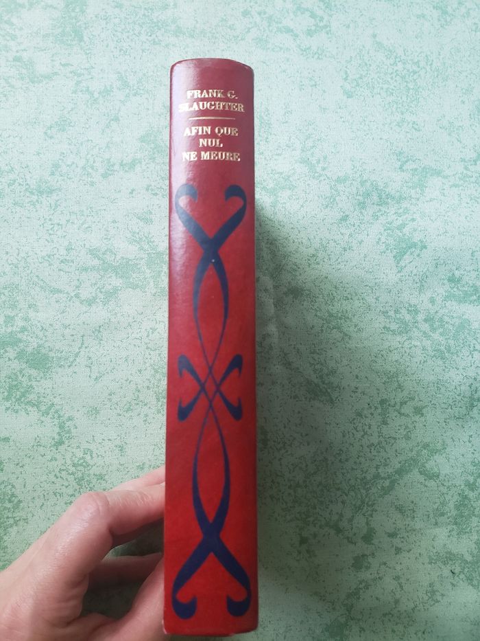 Livre afin que nul ne meure - photo numéro 2