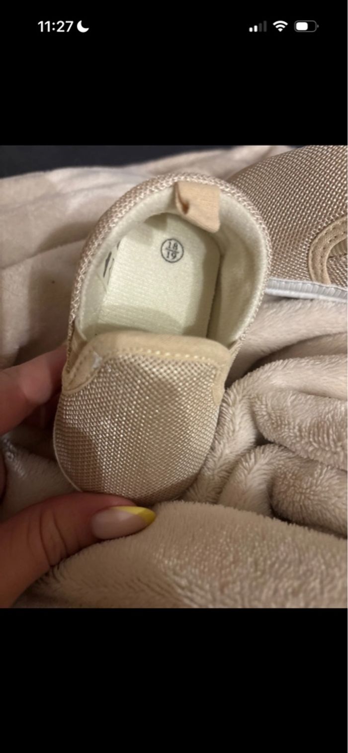 Chaussure bébé - photo numéro 2